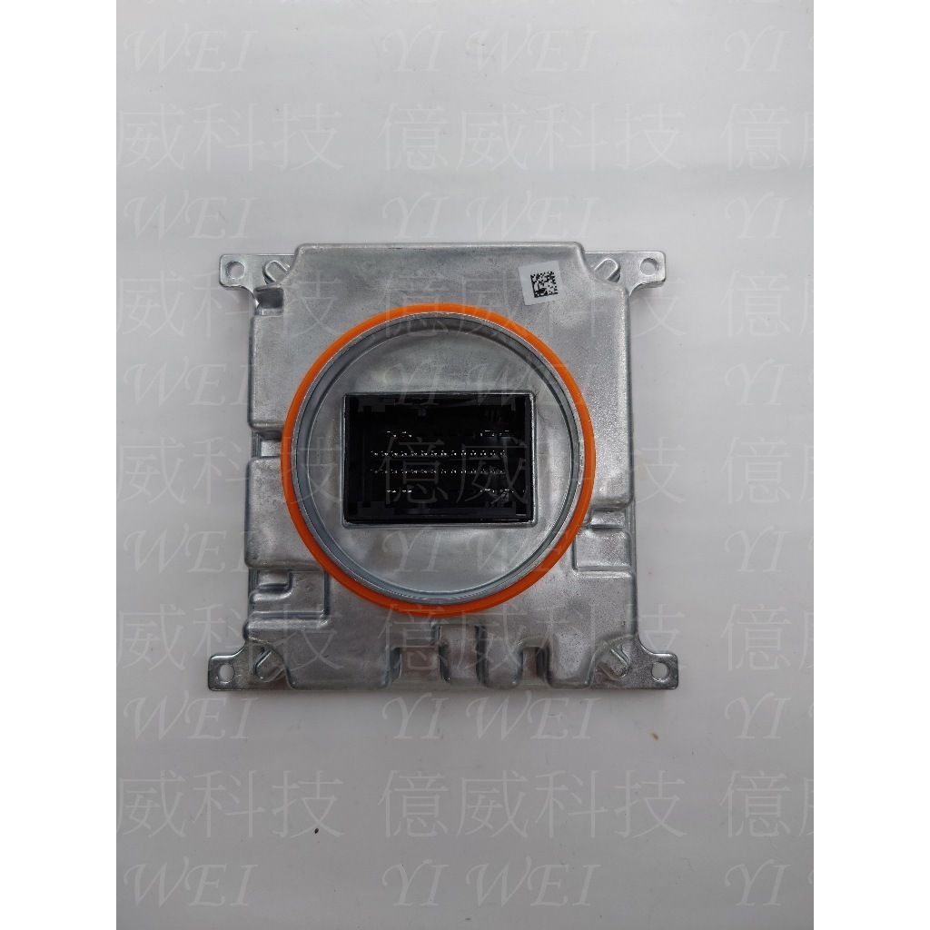 tw-11134207-7rasj-m2vxi0nv4n8k96