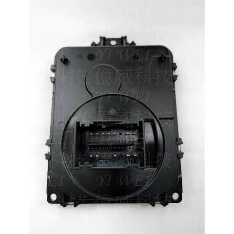 tw-11134207-7rasg-m0ed4u85cg6fb5