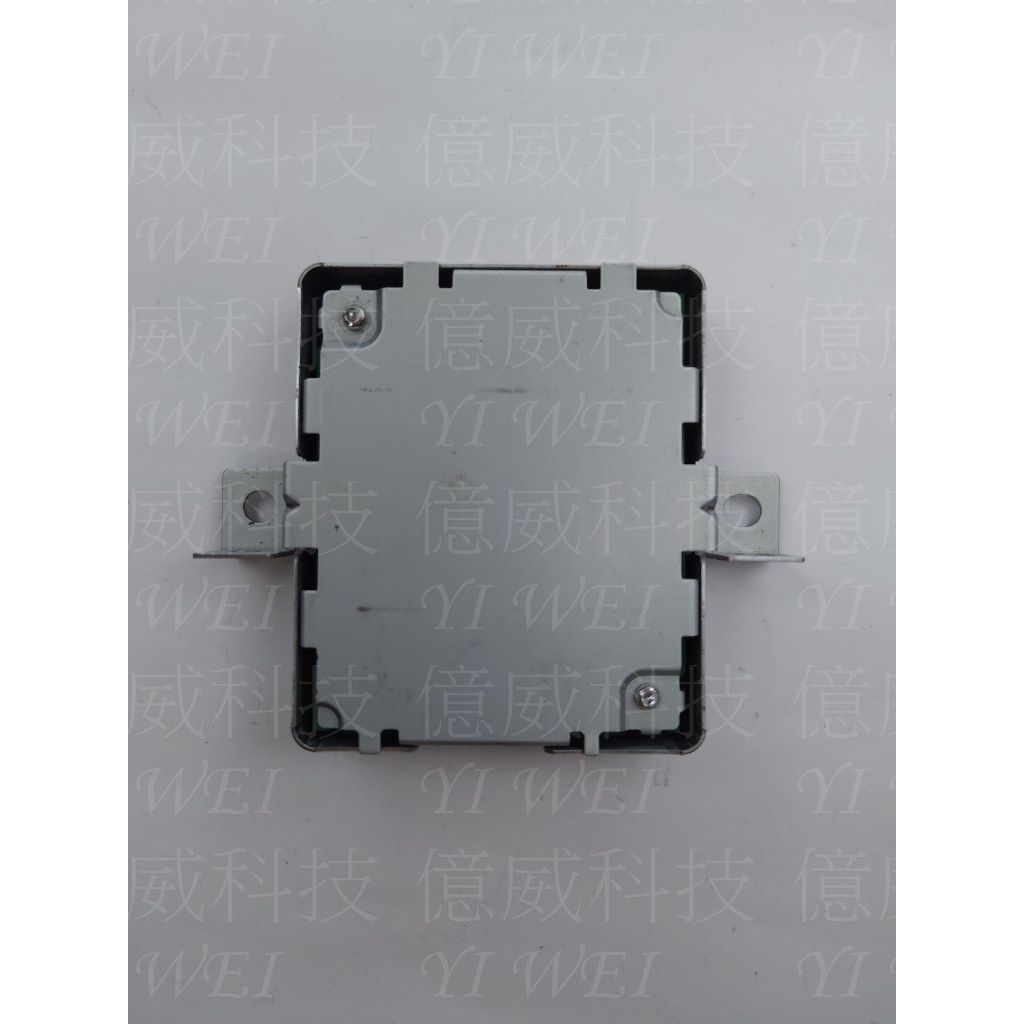 tw-11134207-7rasc-m2bt695z58zpca