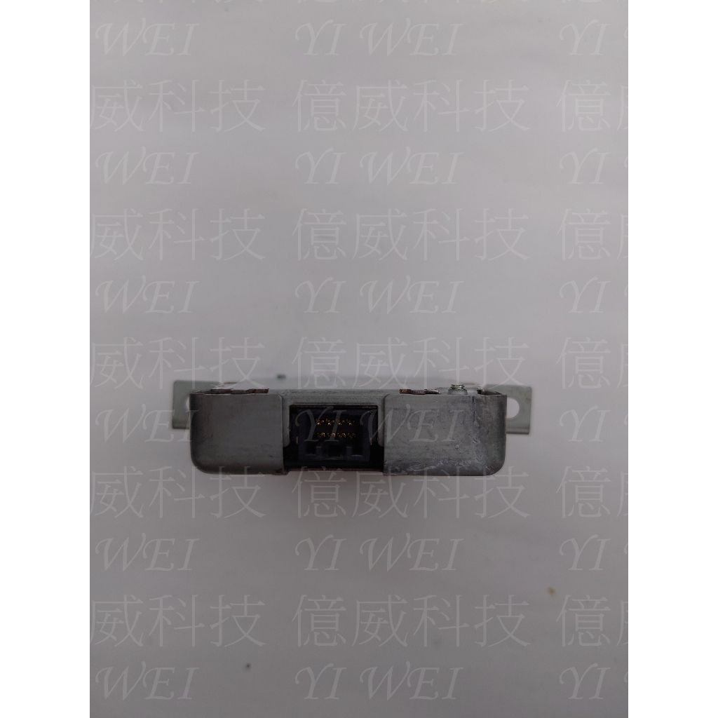 tw-11134207-7rash-m2c1dvibek2i49