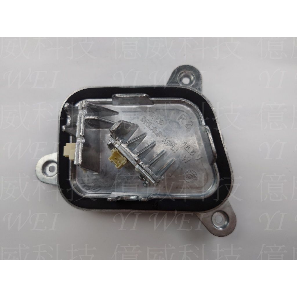 tw-11134207-7rasl-m15iy1eohehz2f