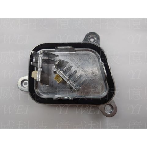 tw-11134207-7rasl-m15iy1eohehz2f