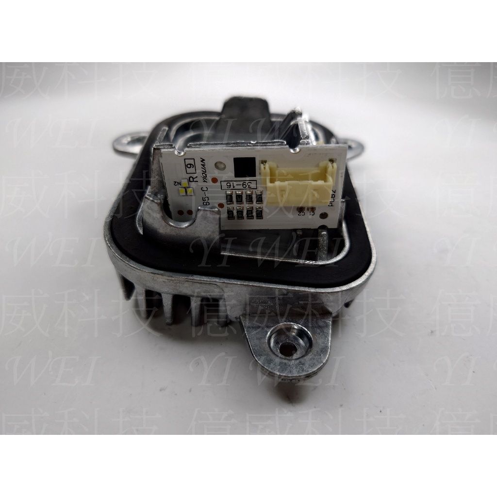 tw-11134207-7rasi-m188b0b0v6xk84