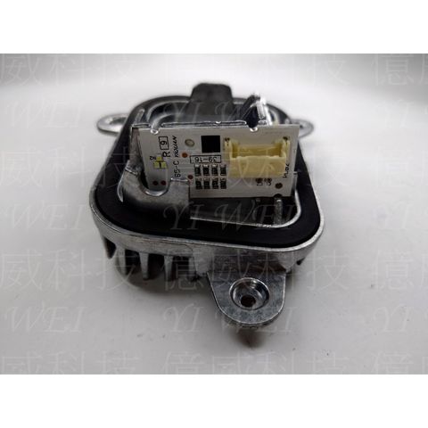 tw-11134207-7rasi-m188b0b0v6xk84