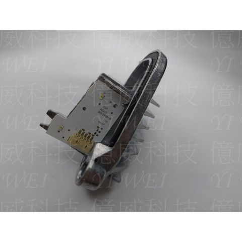 tw-11134207-7ras8-m1clp71suzqq01