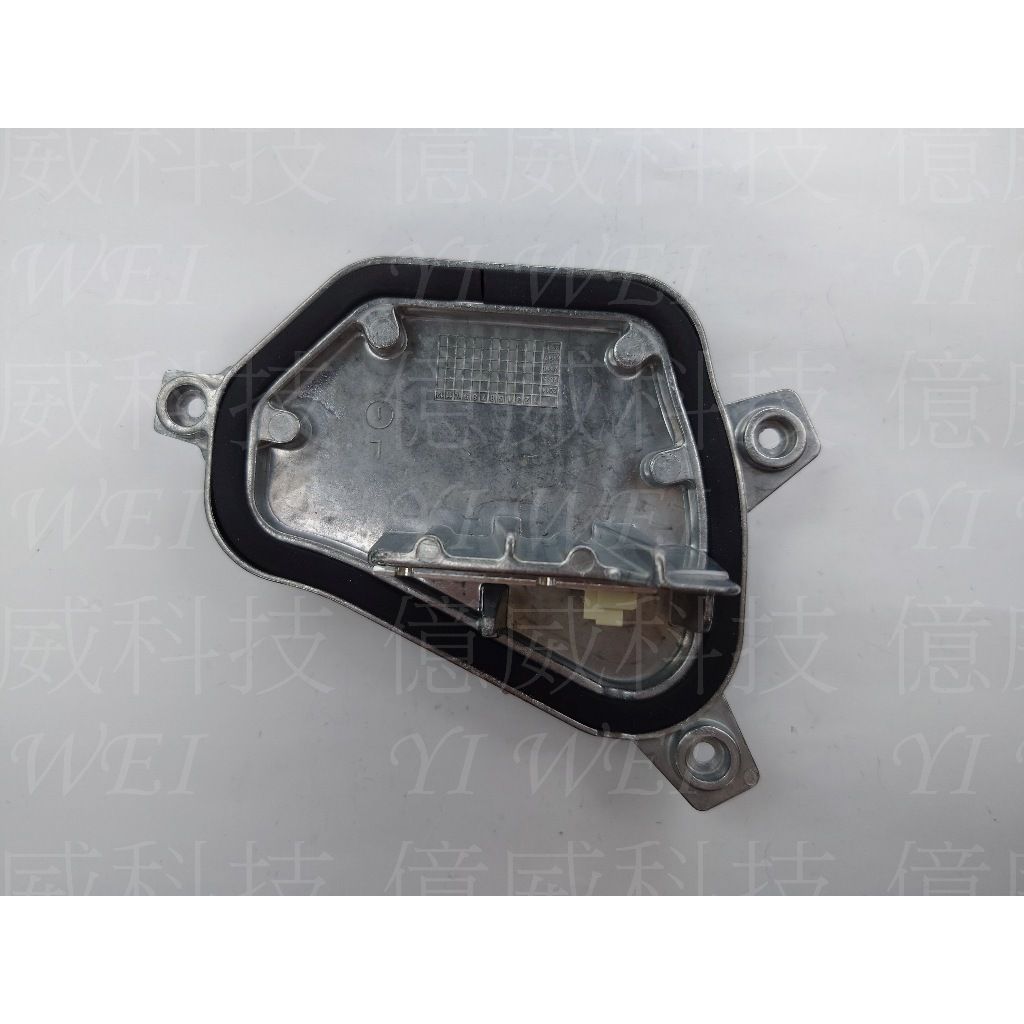 tw-11134207-7rasi-m1c7ph2dplyq02