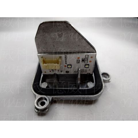 tw-11134207-7rasj-m18czv0rfx4i2f