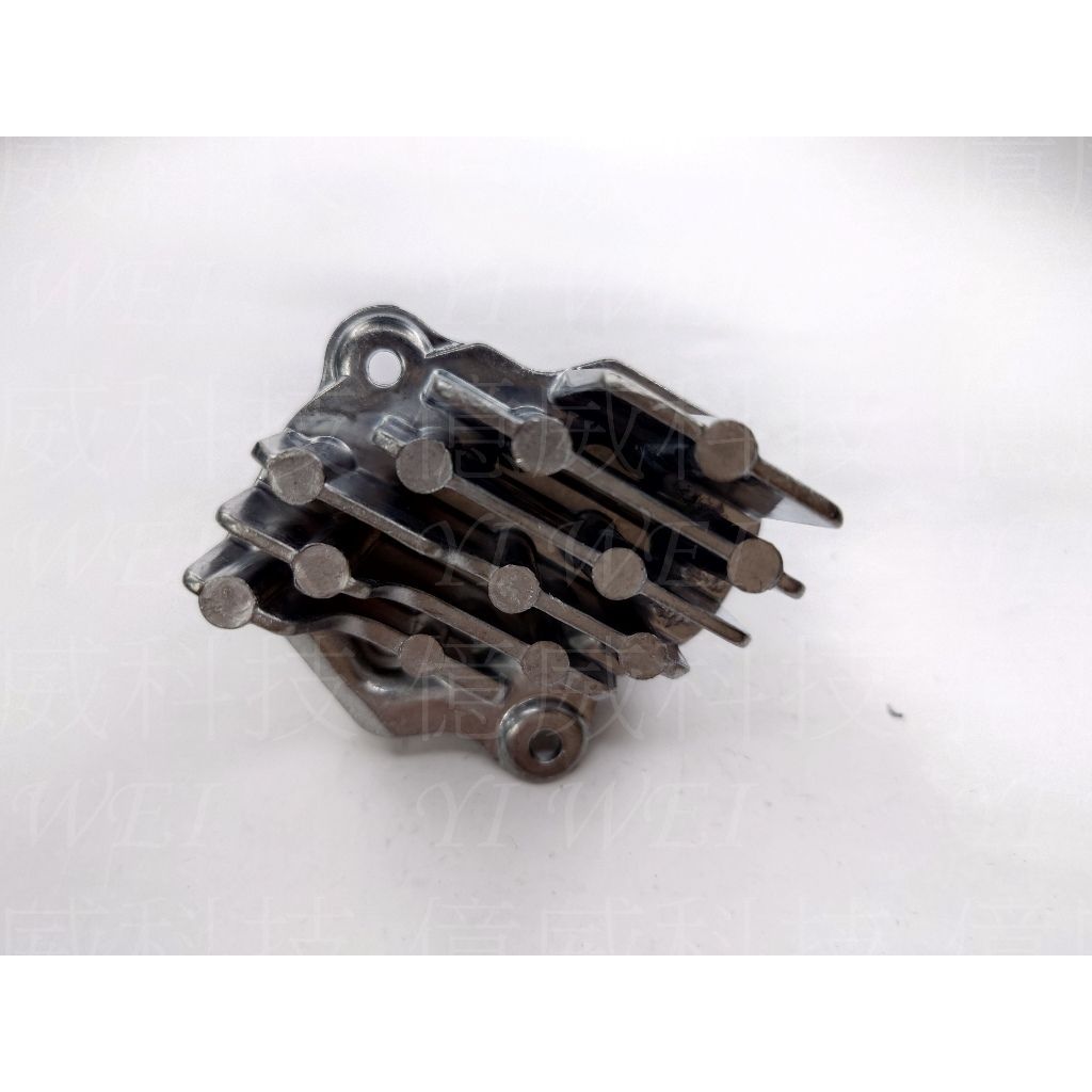 tw-11134207-7rase-m18btlag9t471d