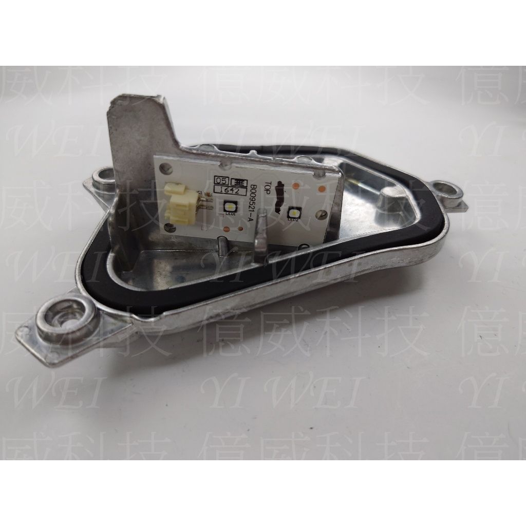 tw-11134207-7rasc-m1c7fgnl61yq0e