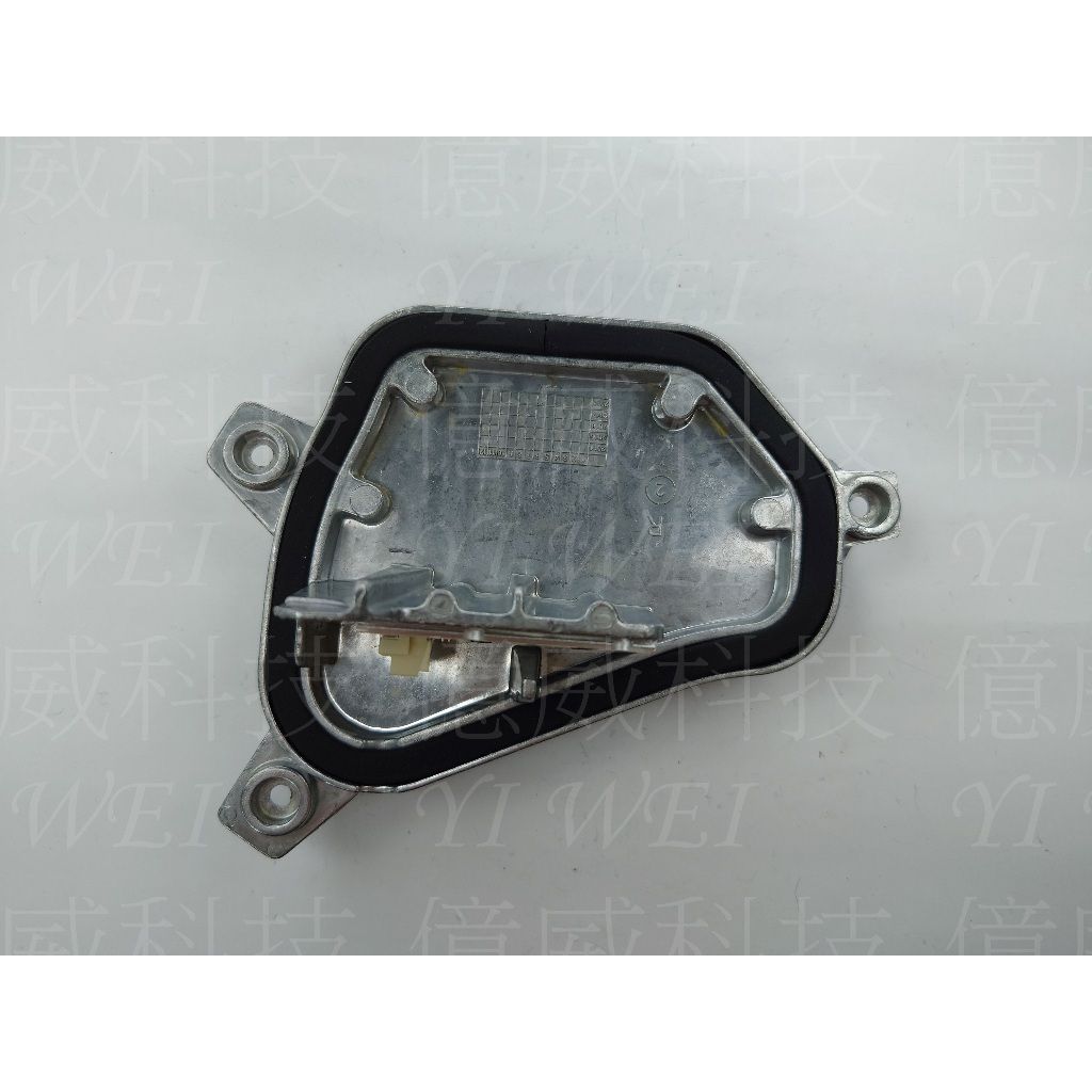 tw-11134207-7rasb-m1c7fgnl4nea56