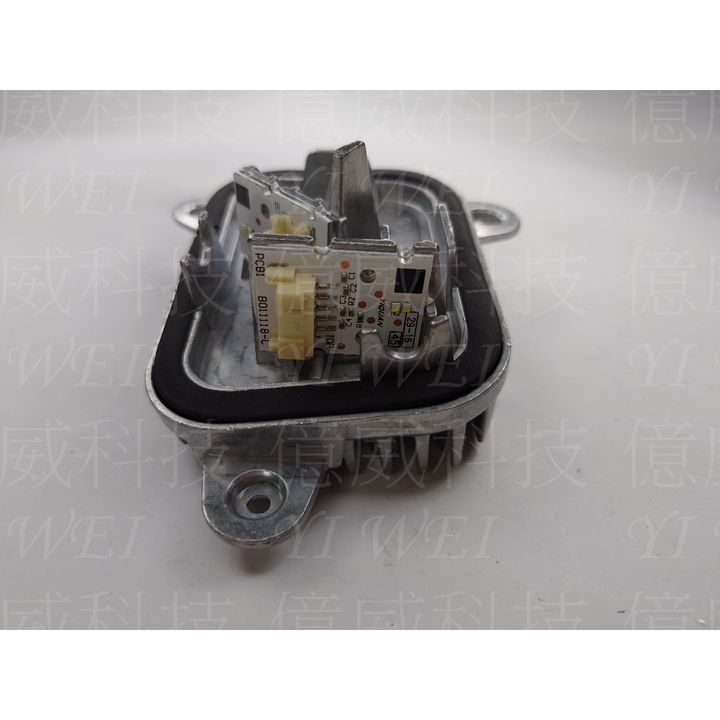 tw-11134207-7rase-m15iatvb43vr68