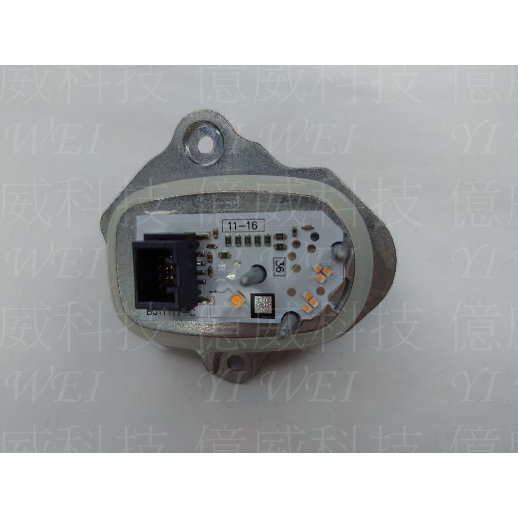 tw-11134207-7ras9-m18bjzgmcm3c6b