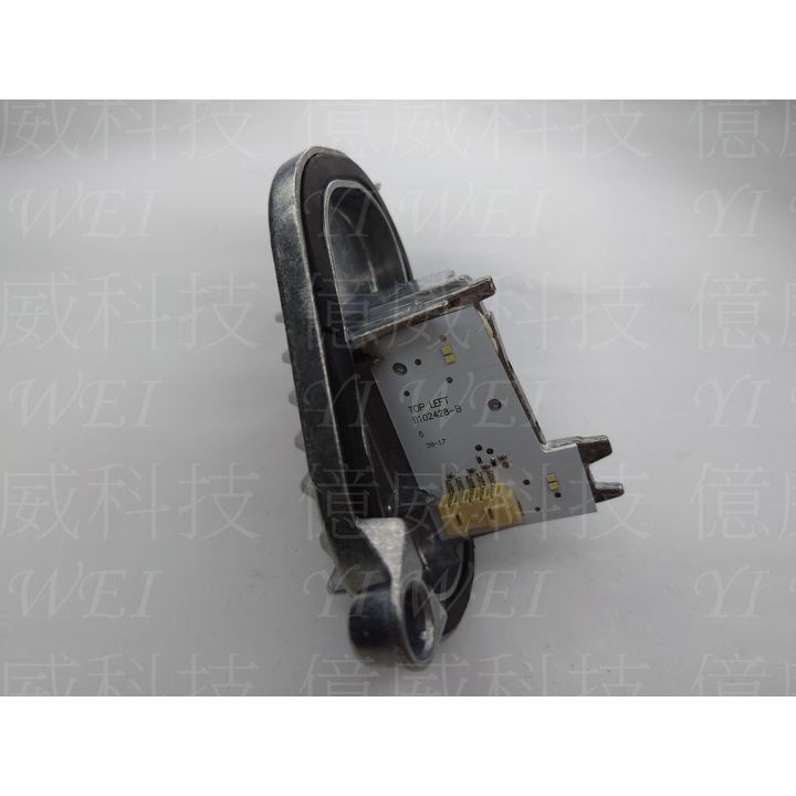 tw-11134207-7rasg-m1cldmv9up9u04