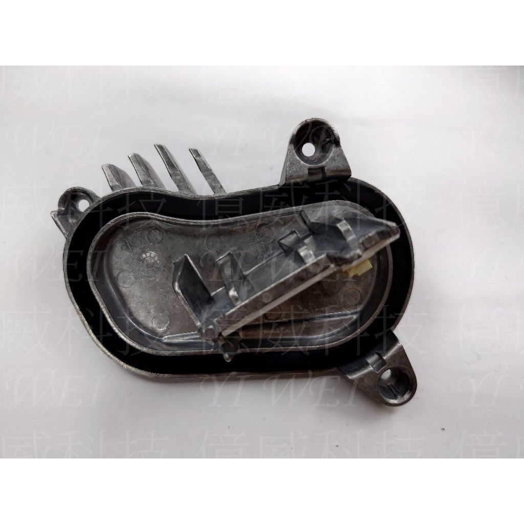 tw-11134207-7rasf-m1cldmv9uplg6c