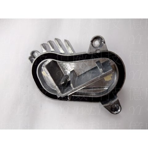 tw-11134207-7rasm-m151y3diq7ywf1