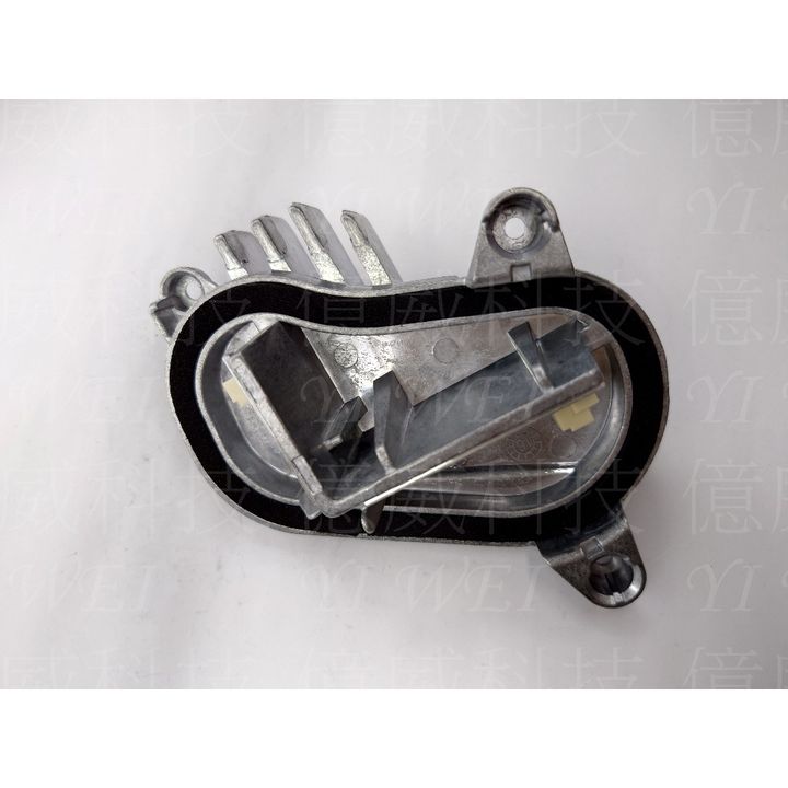 tw-11134207-7rasm-m151y3diq7ywf1