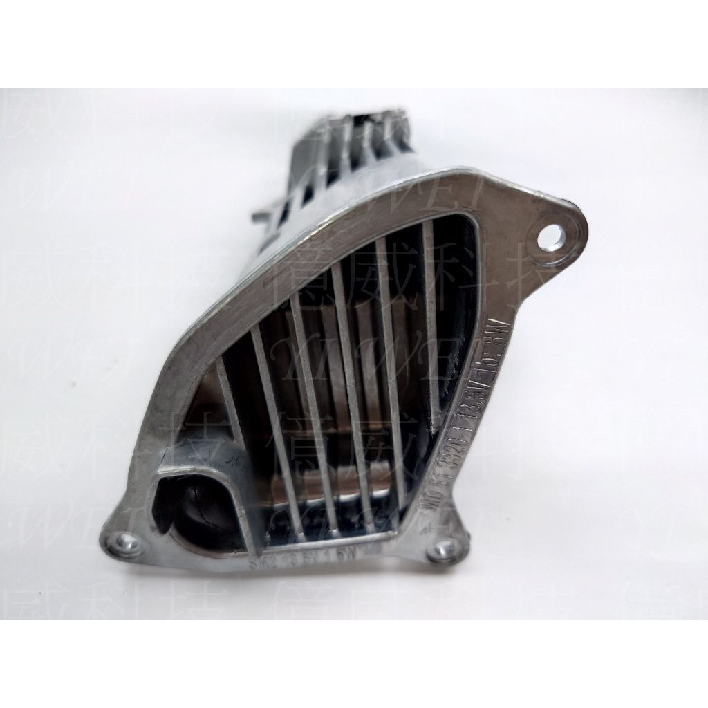 tw-11134207-7rash-m0jzl8pqchk713