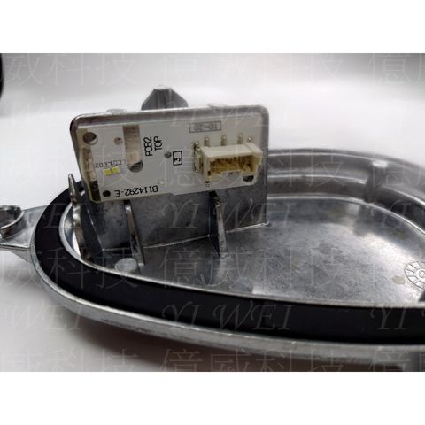 tw-11134207-7r98v-m04ekga0dhw344