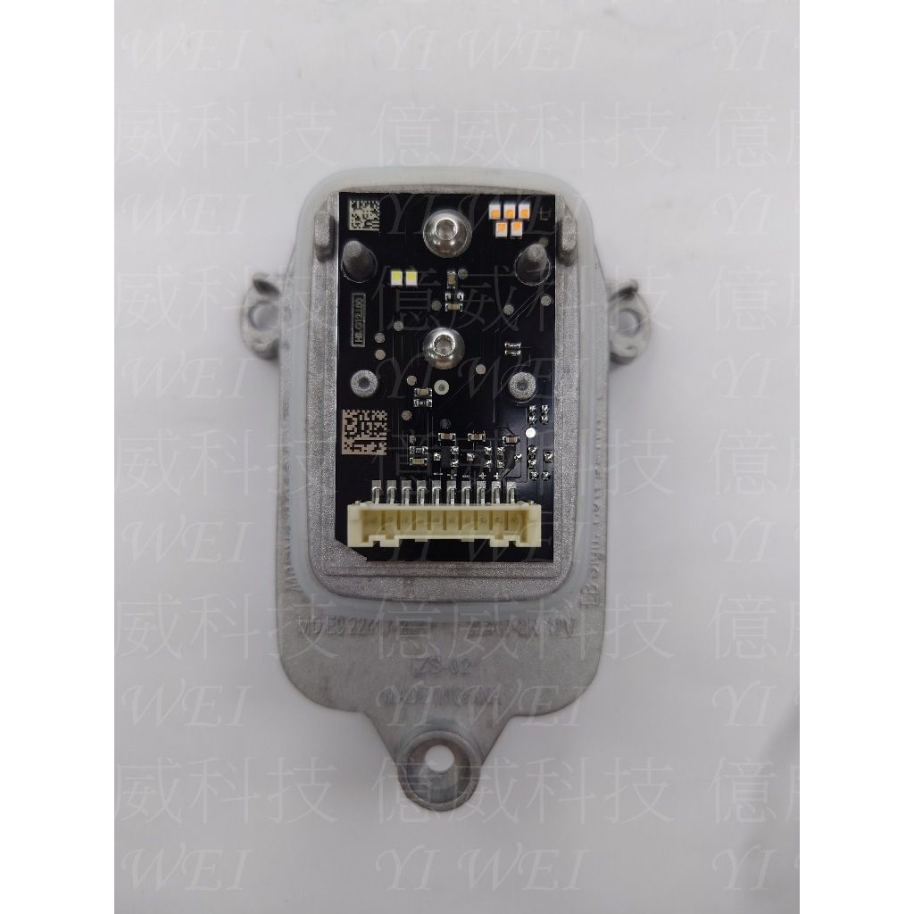 tw-11134207-7r98u-m040x732zbaf8f