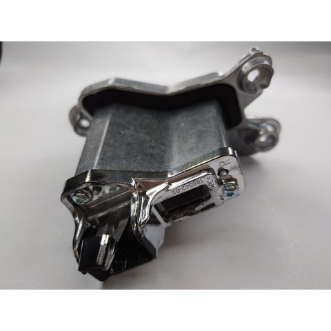 tw-11134207-7rasl-m0jnkg3ioyqb64