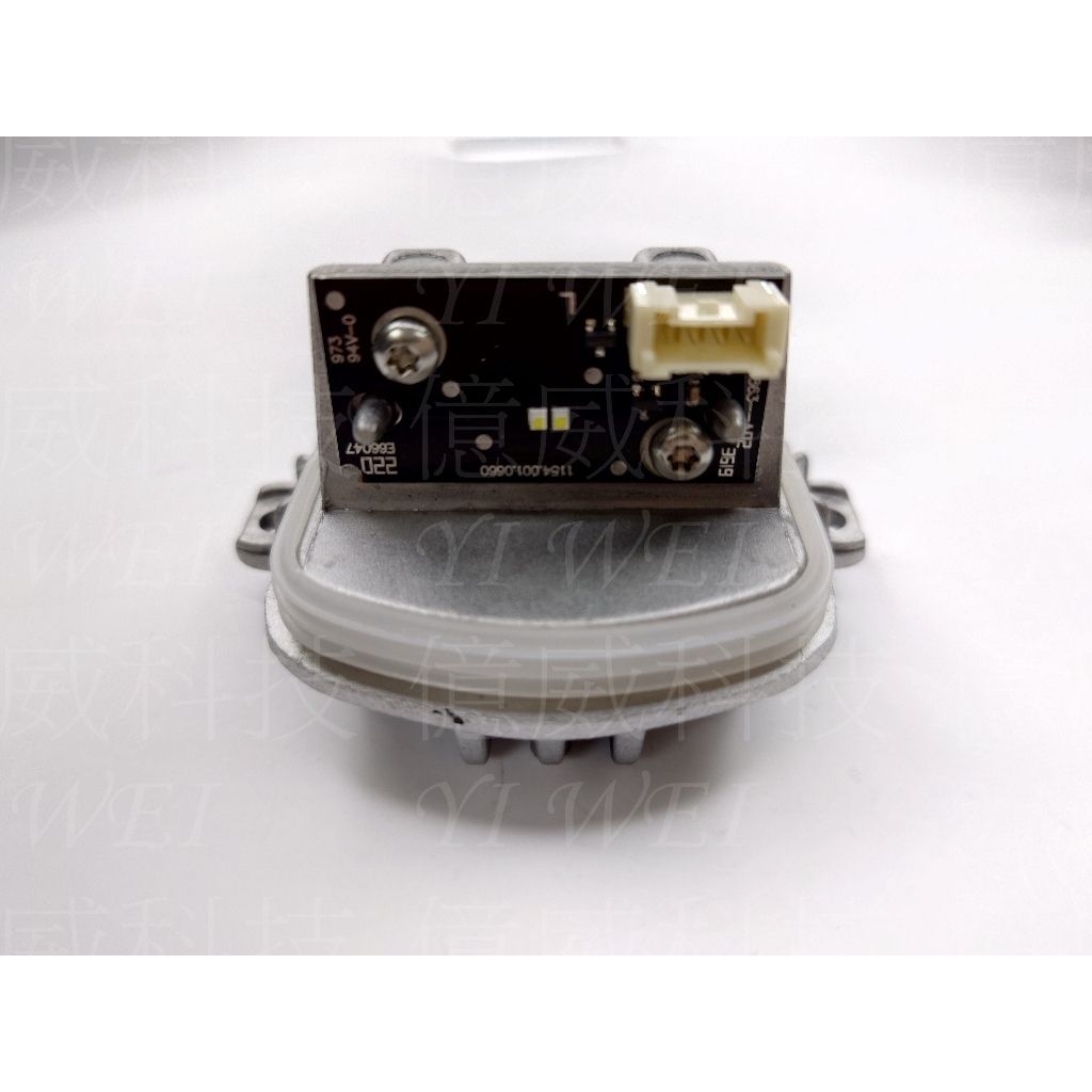 tw-11134207-7r990-m03zr8laxqs33b