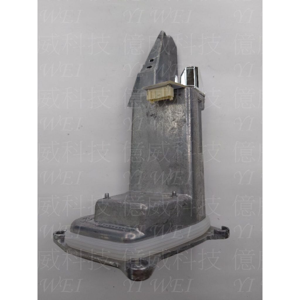 tw-11134207-7rase-m0jzxjakq47nbb