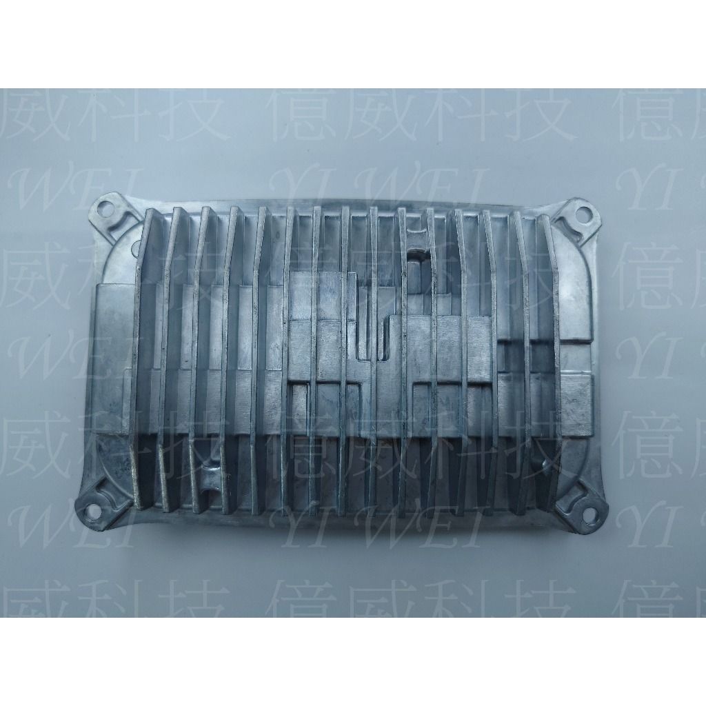 tw-11134207-7r98p-m01f3lmjurwzb0