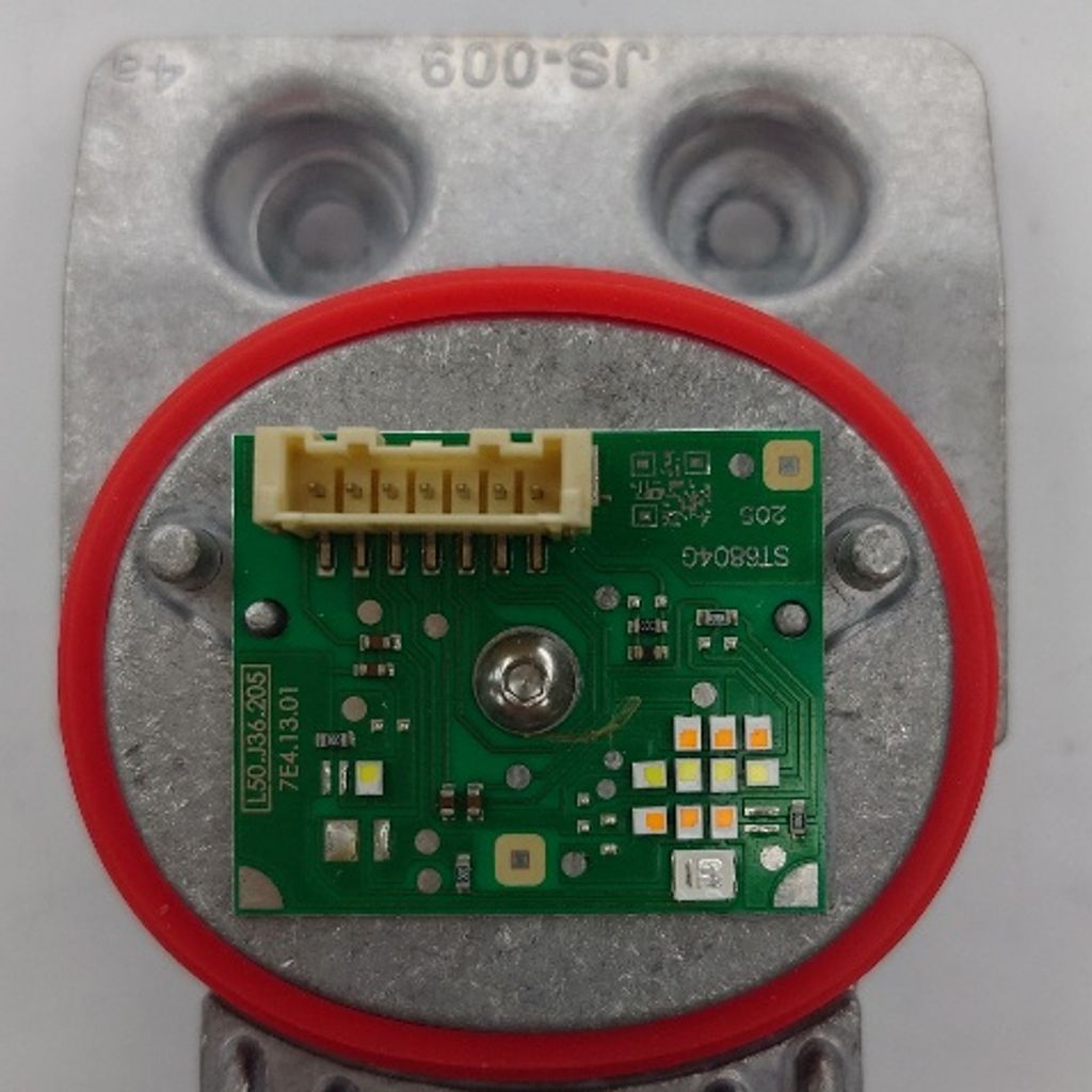 tw-11134207-7r98q-m0117oypr1r3aa