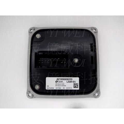 tw-11134207-7r992-lzfsk1mjfb3o32