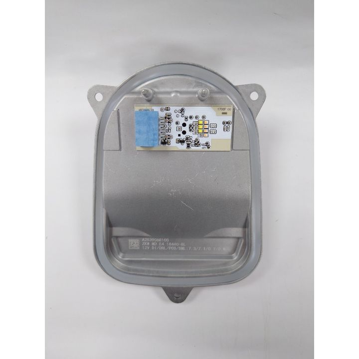 tw-11134207-7r98q-lyyljjcfw8ac17