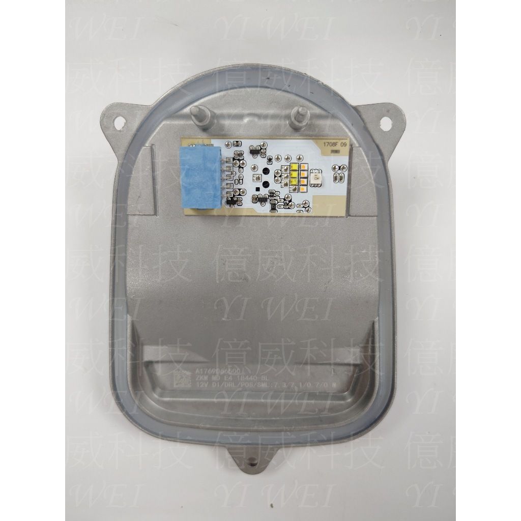 tw-11134207-7r98q-lyuk5e9kzv9005