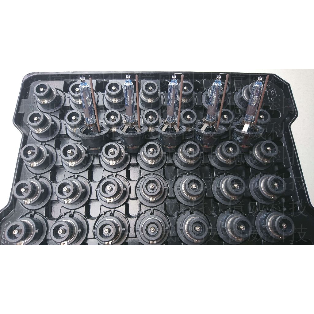 tw-11134207-7qul7-liqrtqy0ablu55