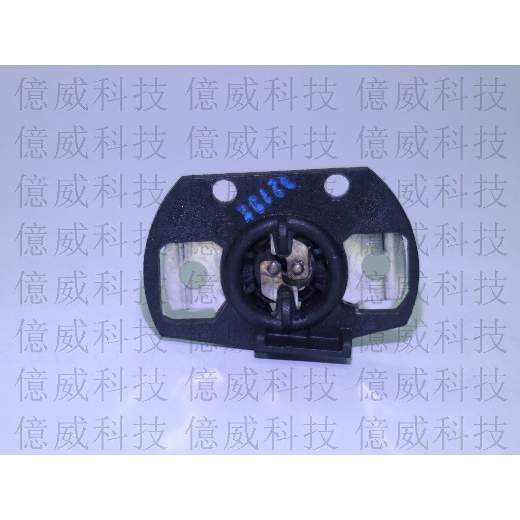 tw-11134207-7r98r-loys1w0gc7cn33