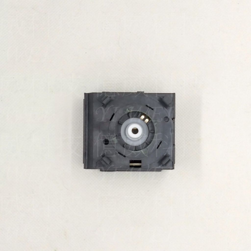 tw-11134207-81ztg-mfjh4b3iwg7e0e