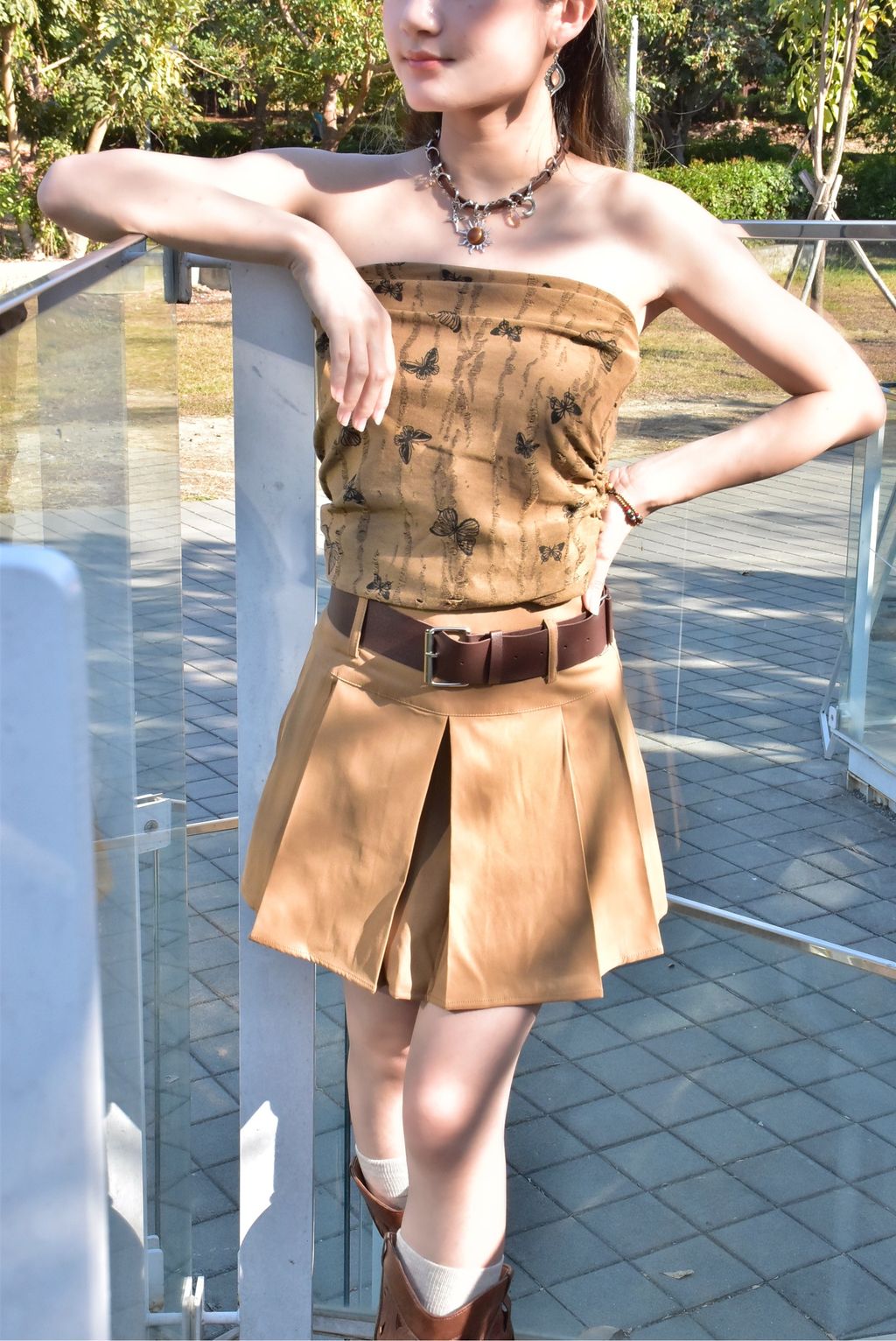 6203百褶短裙附皮帶-6