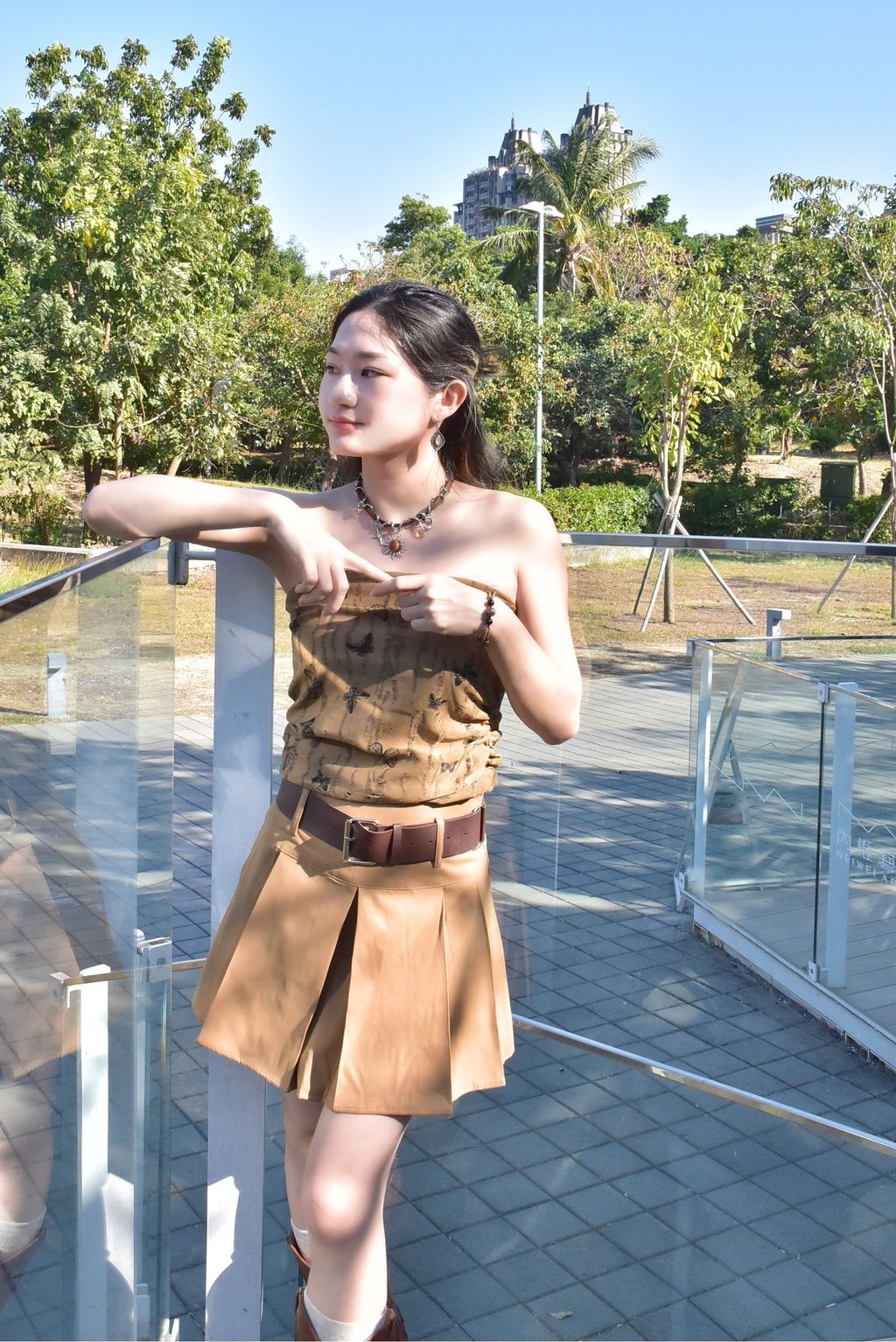 6203百褶短裙附皮帶-9