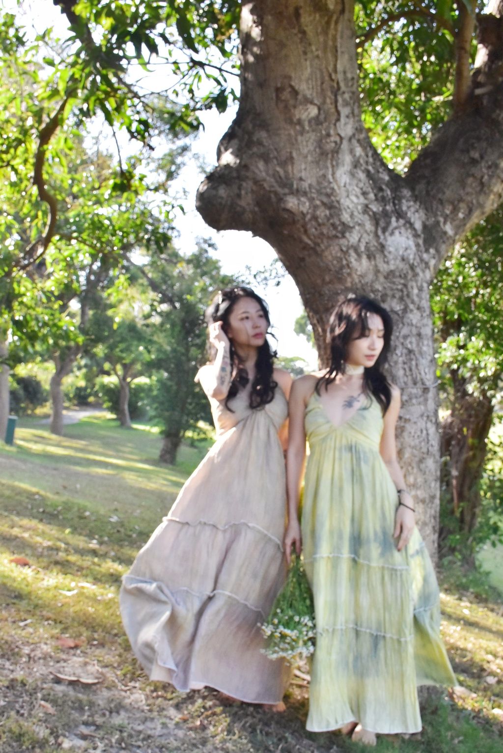 6301植物紮染｜褶皺美背連身裙｜橄欖綠-6