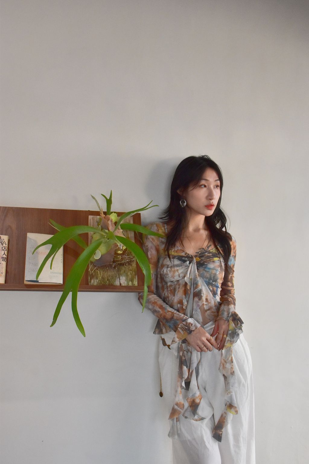 水彩透膚不規則長袖-1