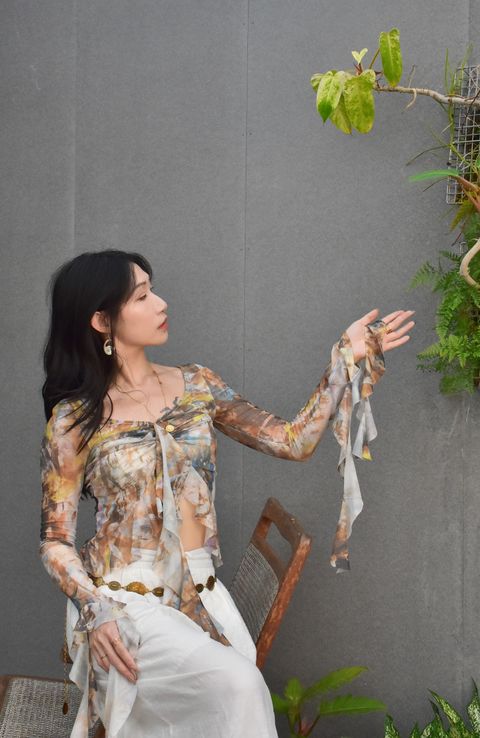 水彩透膚不規則長袖-2