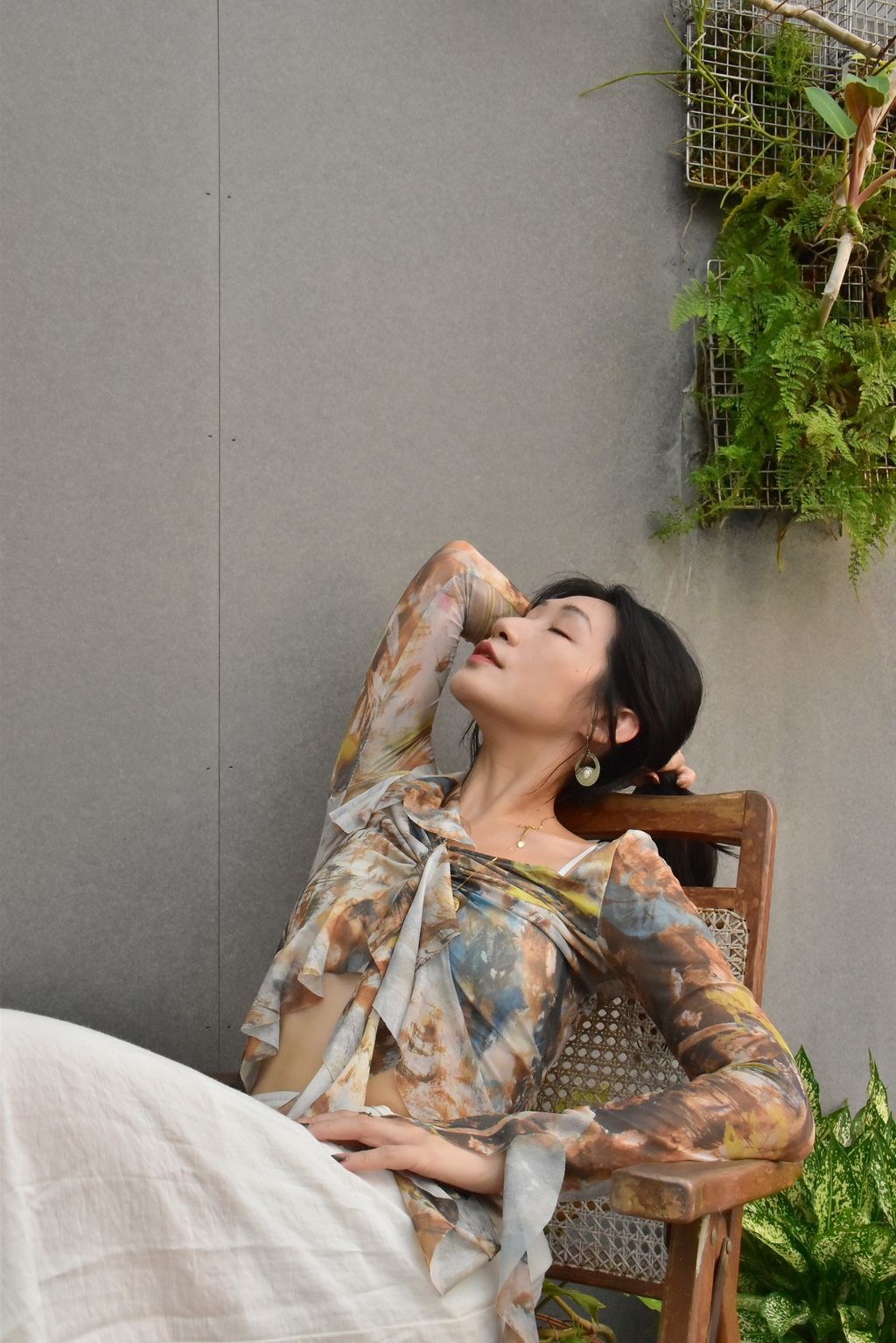 水彩透膚不規則長袖-7