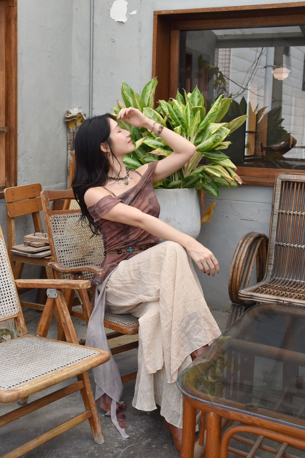 911棉麻垂墜寬褲-稻田米-3