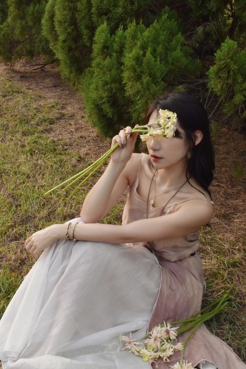 914植物紮染｜仙女下凡吊帶連身裙-鮮花粉-1