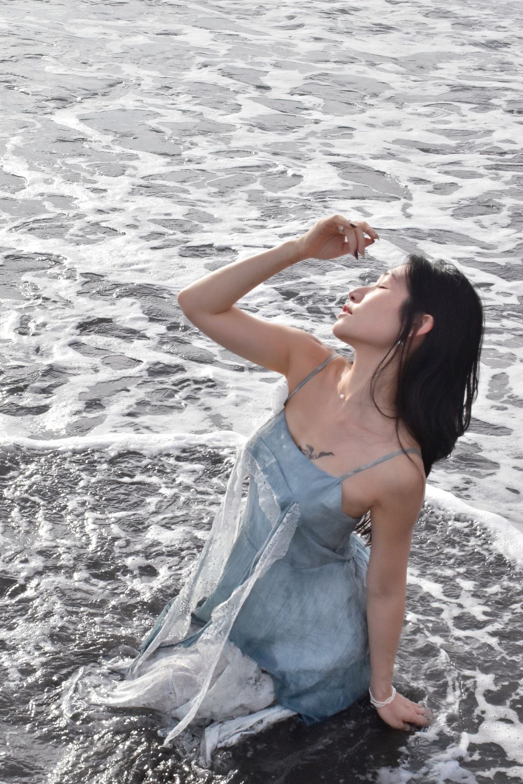 912蕾絲拼接吊帶連身裙-紮染藍-2