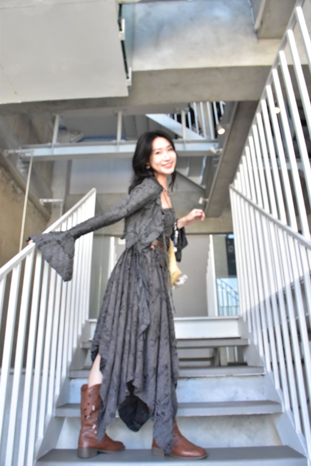 1018解構不規則半裙｜岩石灰-9