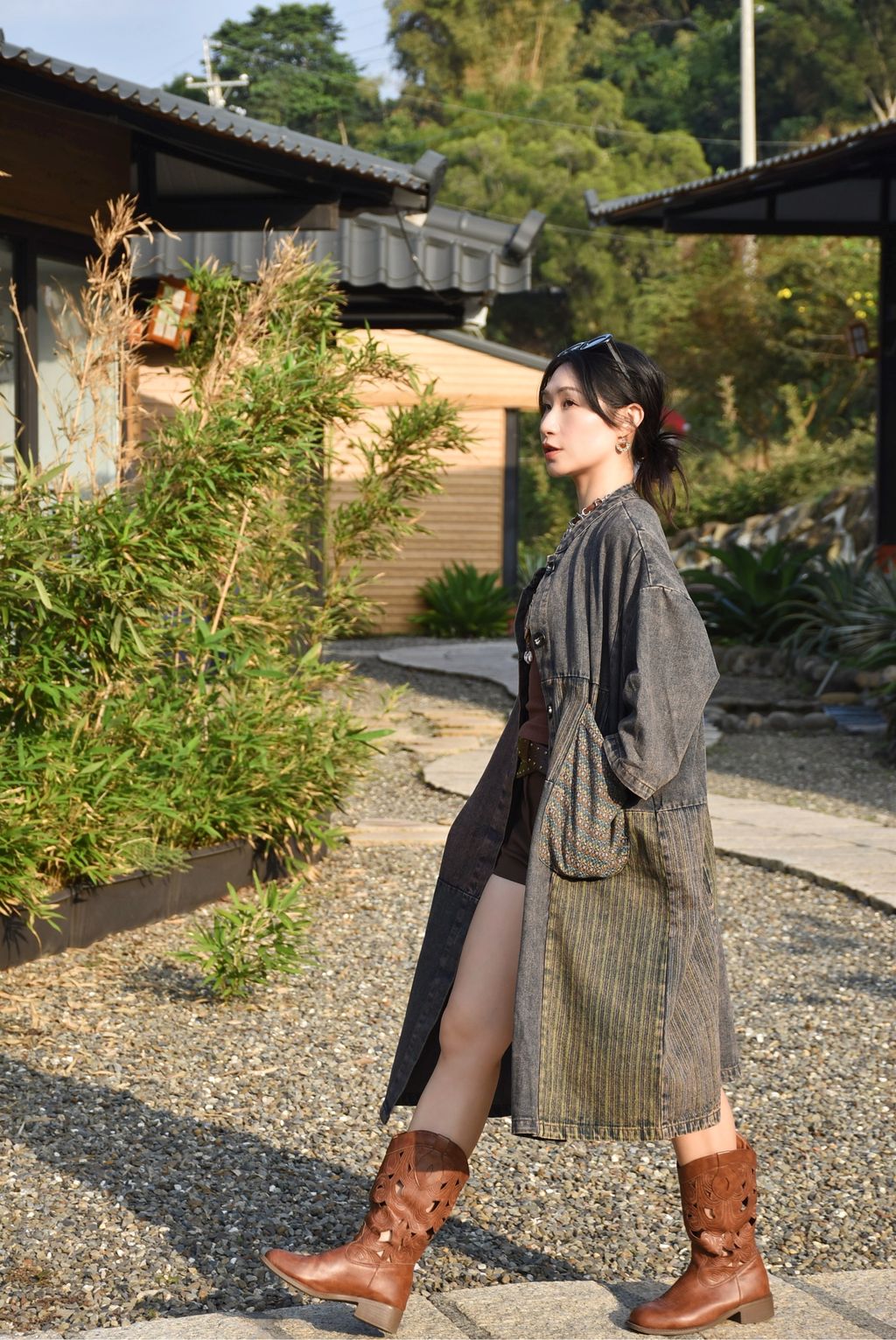 1028中性民族風牛仔拼貼外套-10