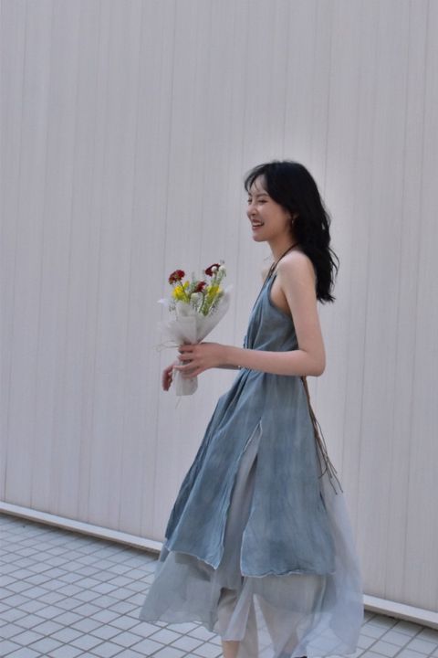 1004植物紮染｜透紗吊帶連身裙｜天空藍-4