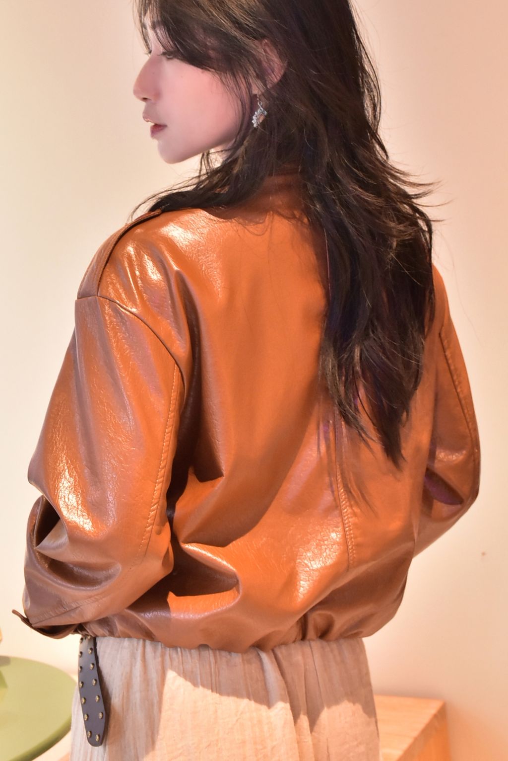 1103風衣版收腰皮外套｜楓葉棕-4