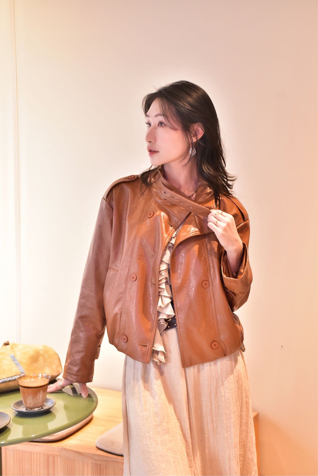 1103風衣版收腰皮外套｜楓葉棕-1