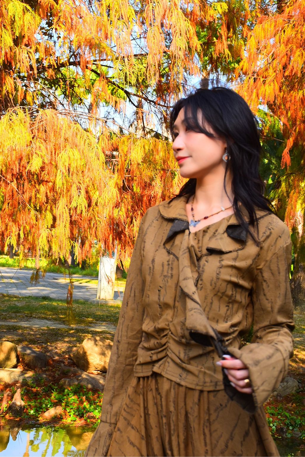 1203解構荷葉領上衣｜亞麻色-5