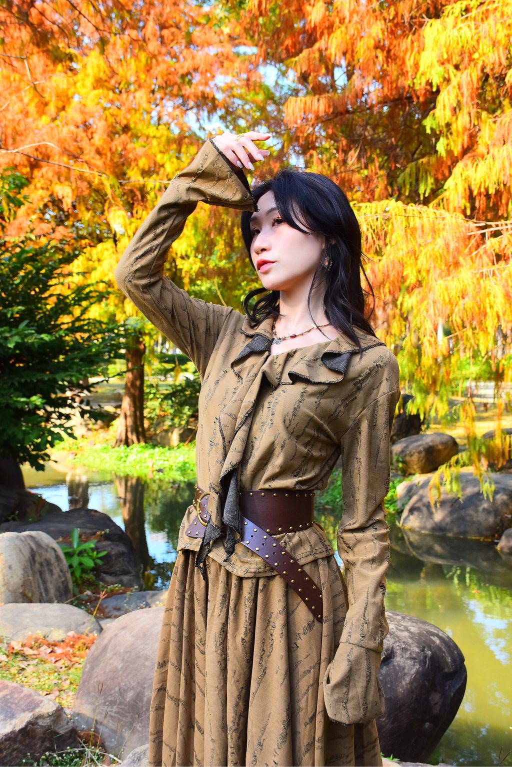 1203解構荷葉領上衣｜亞麻色-3